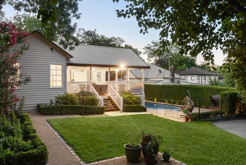 frontage house that sold recently in Surrey Hills Melbourne